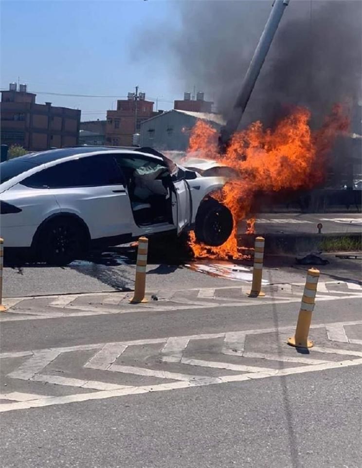  特斯拉,Model Y,路虎,发现