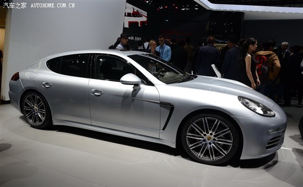  保时捷,Panamera