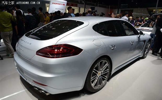  保时捷,Panamera