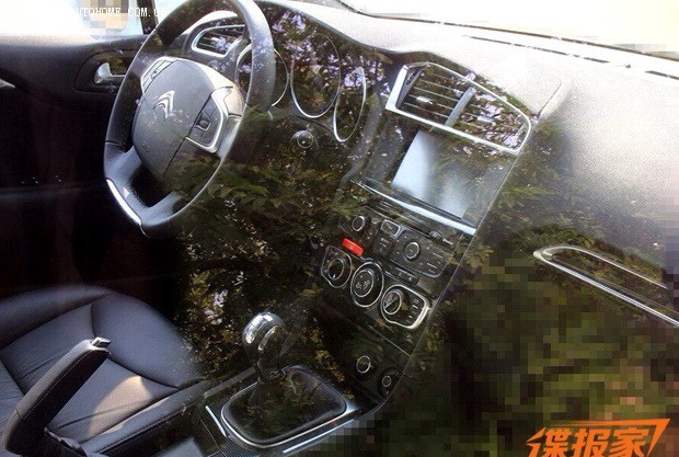 东风,猛士MS600,锐骐6 EV,俊风E11K,锐骐,锐骐6,锐骐7,帕拉索,猛士M50,雪铁龙,雪铁龙19_19,雪铁龙C3-XR,天逸 C5 AIRCROSS,雪铁龙C6,天逸 C5 AIRCROSS 插电混动,凡尔赛C5 X